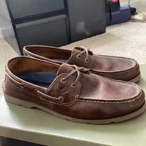 Sperry Top-Sider leather upper